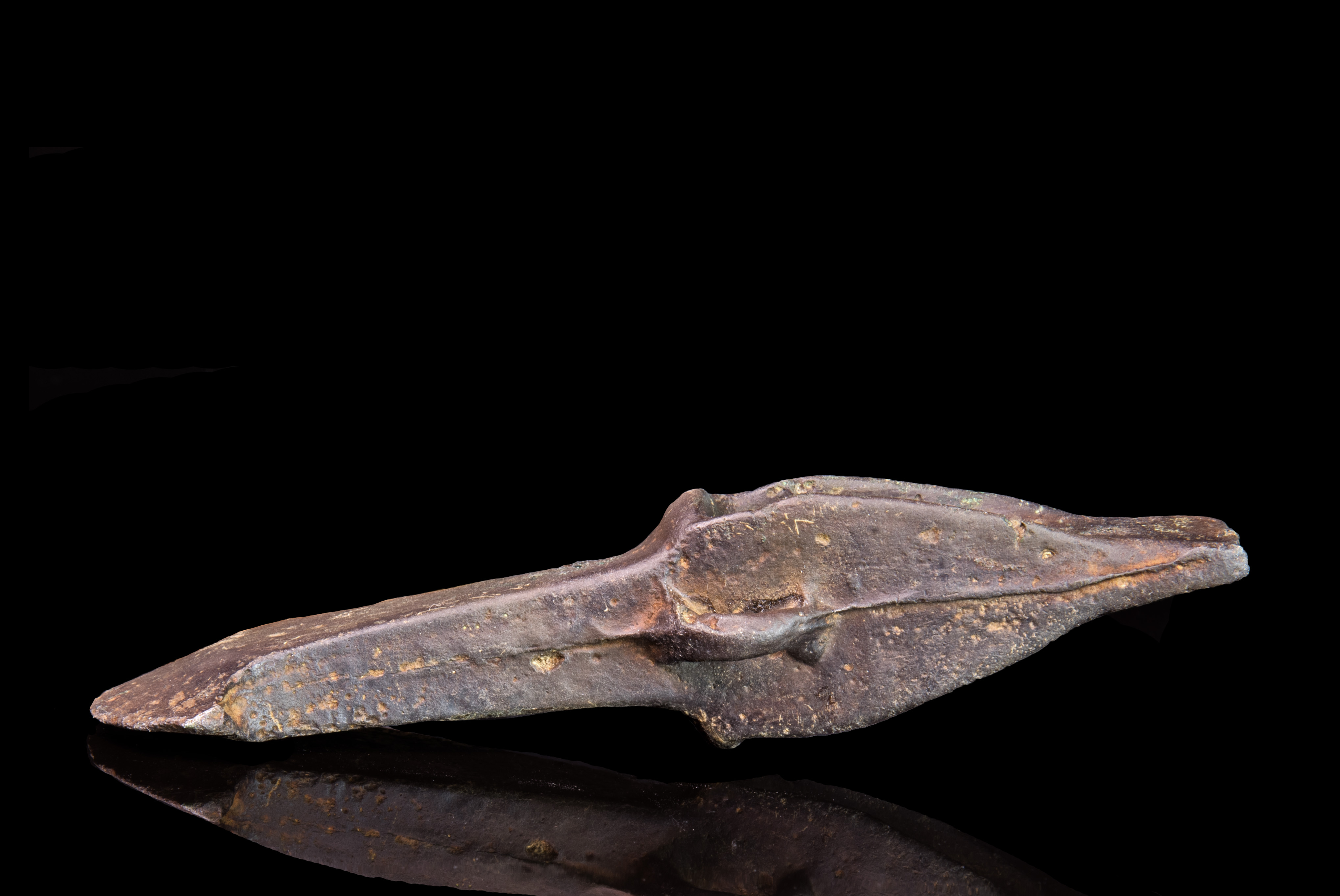 British Middle Bronze-age palstave axehead - Image 3